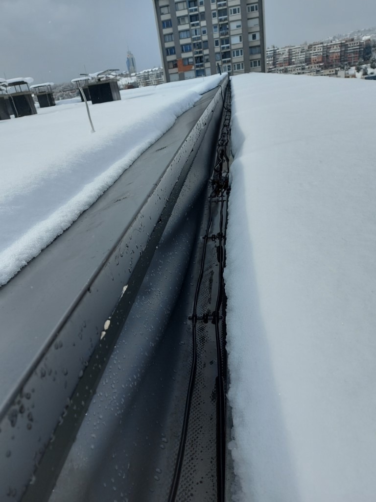 Grijanje oluka i odvoda protiv smrzavanja
